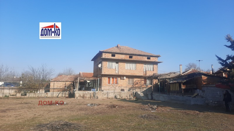 Продава  Къща област Пловдив , с. Ново село , 232 кв.м | 67221109 - изображение [2]