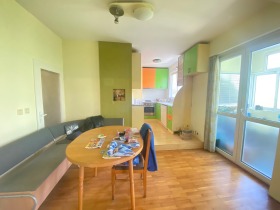 3 Schlafzimmer Okraschna bolniza-Generali, Warna