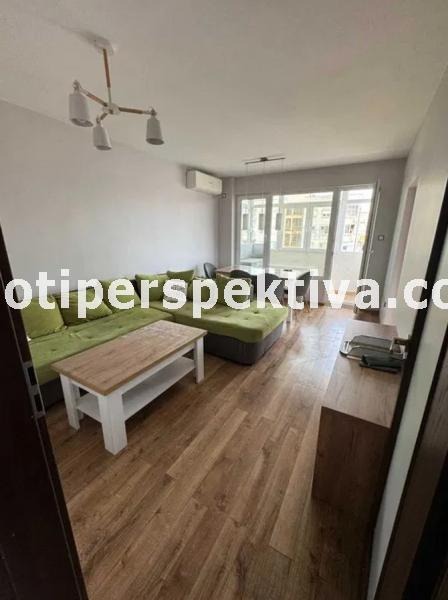 Myytävänä  2 makuuhuonetta Plovdiv , Kjutšuk Pariž , 68 neliömetriä | 39231764