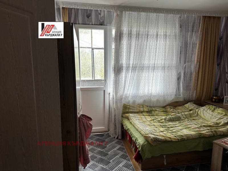 De vânzare  3 dormitoare Cârdjali , Vâzrojdenți , 107 mp | 21475437 - imagine [2]