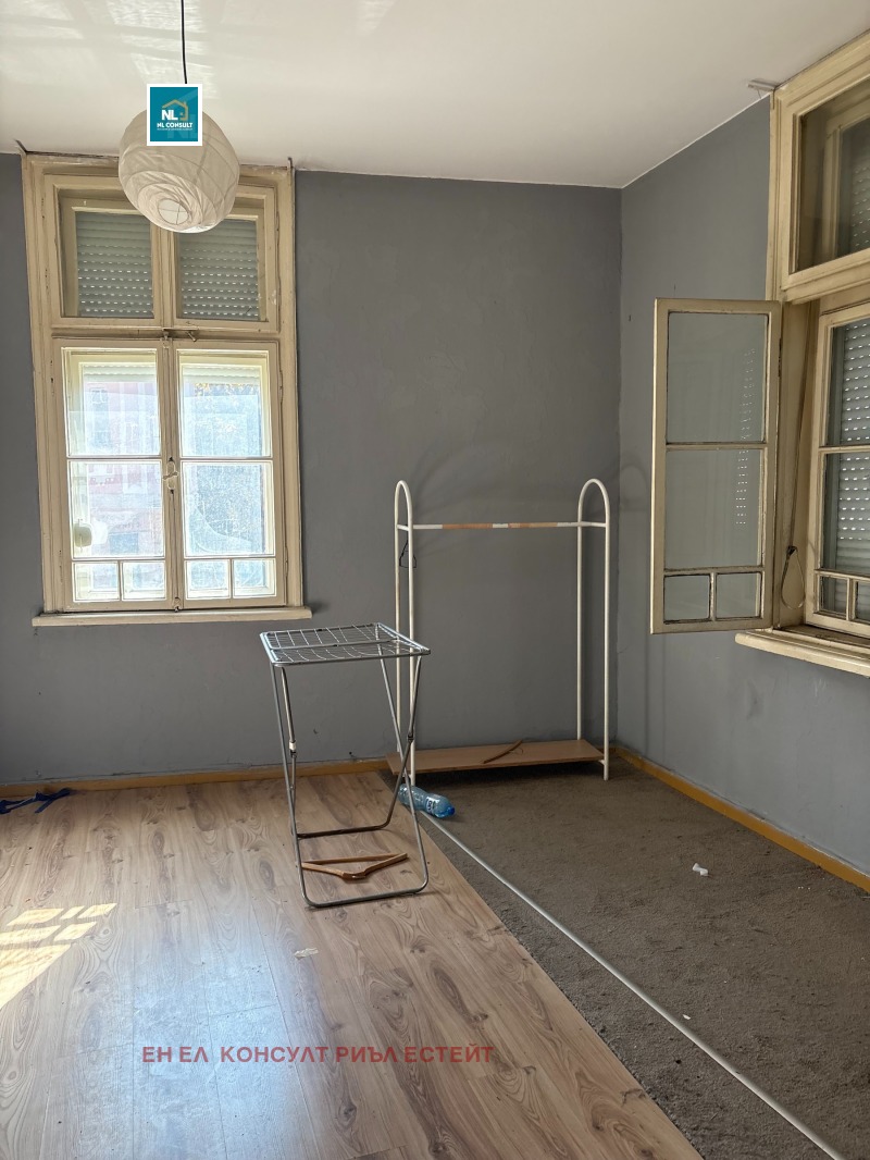 Продава КЪЩА, гр. Пловдив, Център, снимка 5 - Къщи - 49206518