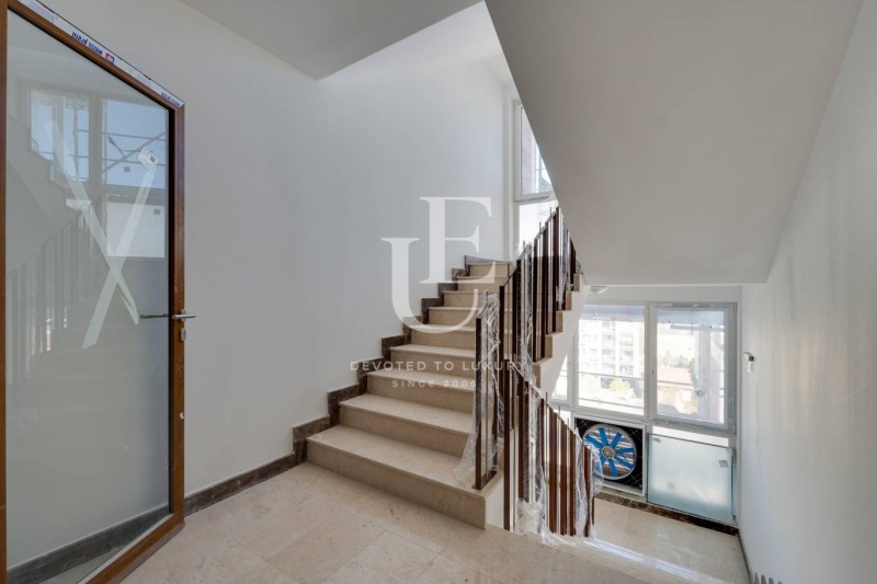 Na prodej  2 ložnice Sofia , Centar , 127 m2 | 14131994