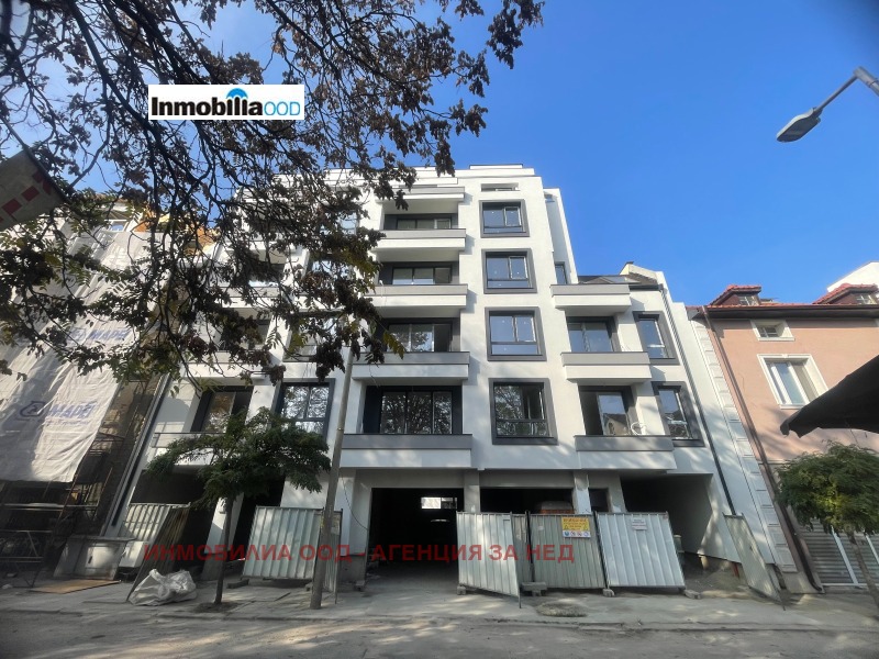 Продава  Многостаен град София , Център , 199 кв.м | 96983003