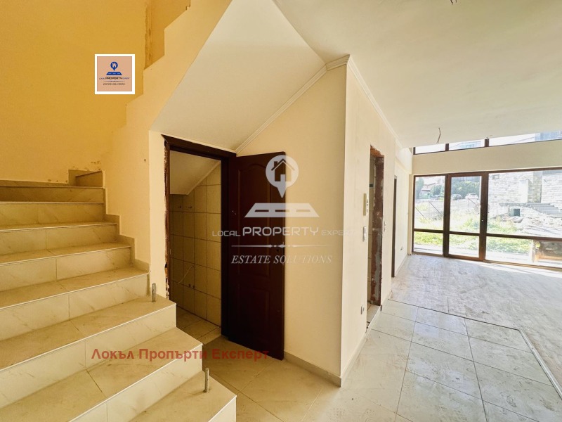 Продава  Мезонет област Благоевград , гр. Банско , 163 кв.м | 58583192