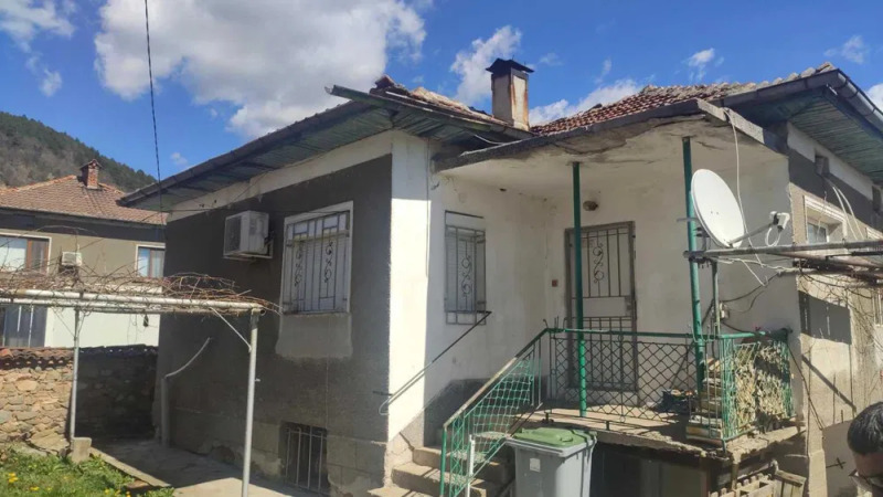 In vendita  Casa regione Sofia , Chelopech , 75 mq | 84012637