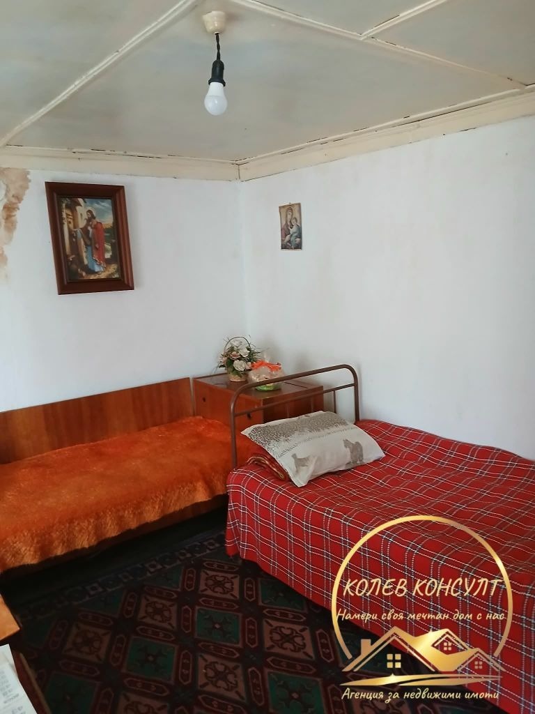 Продава КЪЩА, с. Елена, област Хасково, снимка 14 - Къщи - 53994338