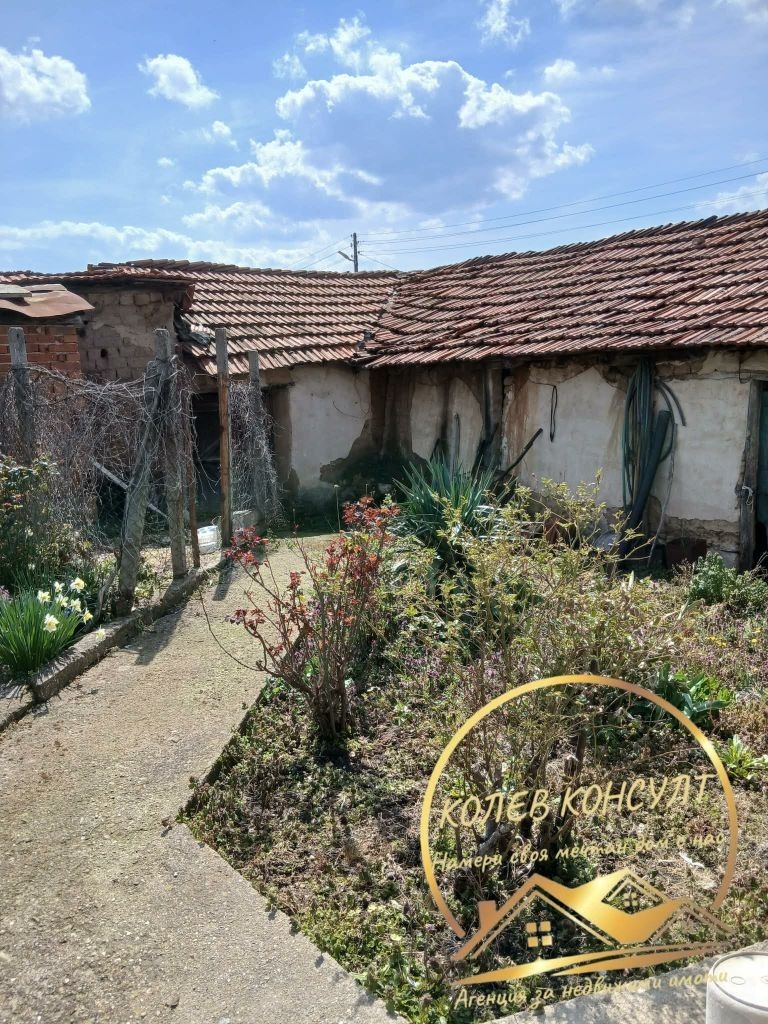 Продава КЪЩА, с. Елена, област Хасково, снимка 2 - Къщи - 53994338