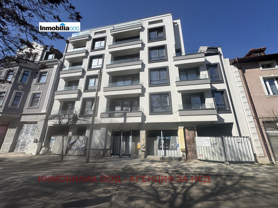 Продава 4-СТАЕН, гр. София, Център