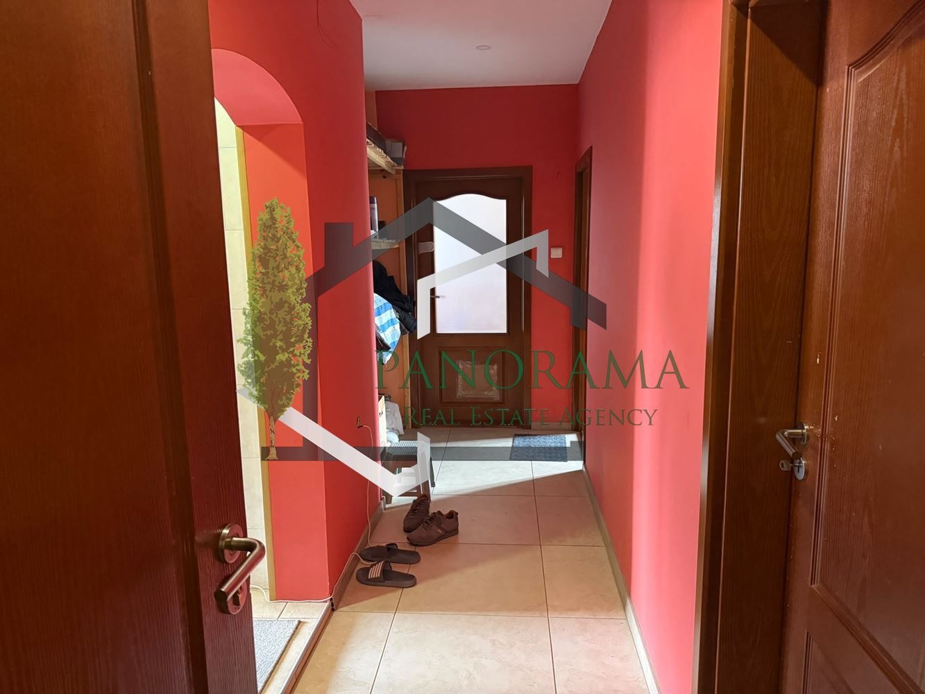 Продава МНОГОСТАЕН, гр. Шумен, Болницата, снимка 2 - Апартаменти - 54998473