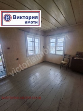 Huis Dragizjevo, regio Veliko Tarnovo 4