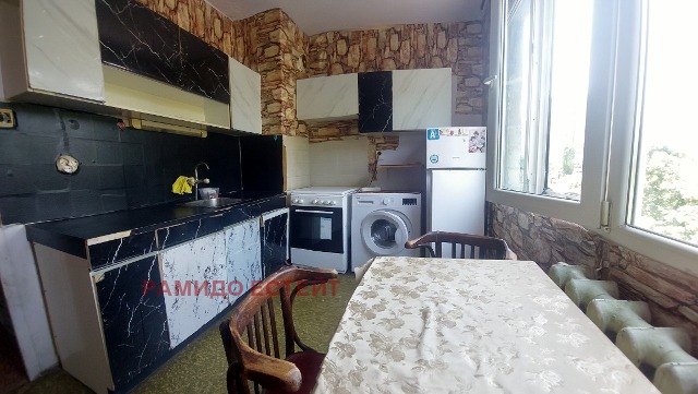 Продава 2-СТАЕН, гр. София, Разсадника