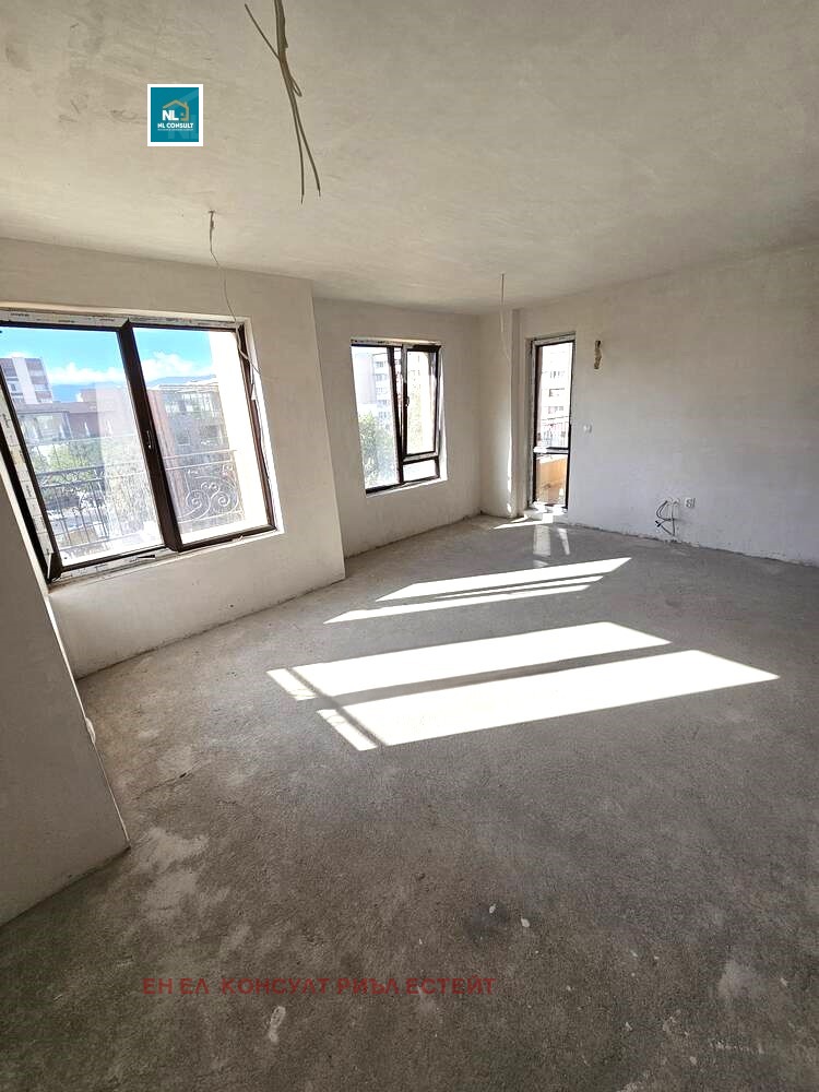 For Sale  2 bedroom Plovdiv , Tsentar , 107 sq.m | 76334129 - image [2]