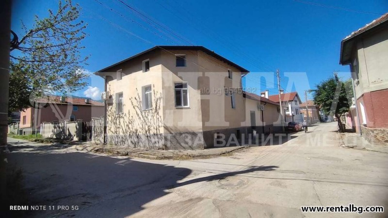 Продава КЪЩА, гр. Перущица, област Пловдив, снимка 15 - Къщи - 45957338