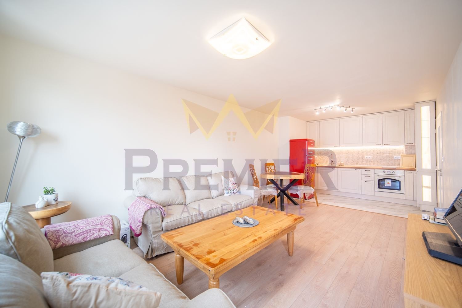 Продава 2-СТАЕН, гр. Варна, Бриз, снимка 2 - Апартаменти - 55394325