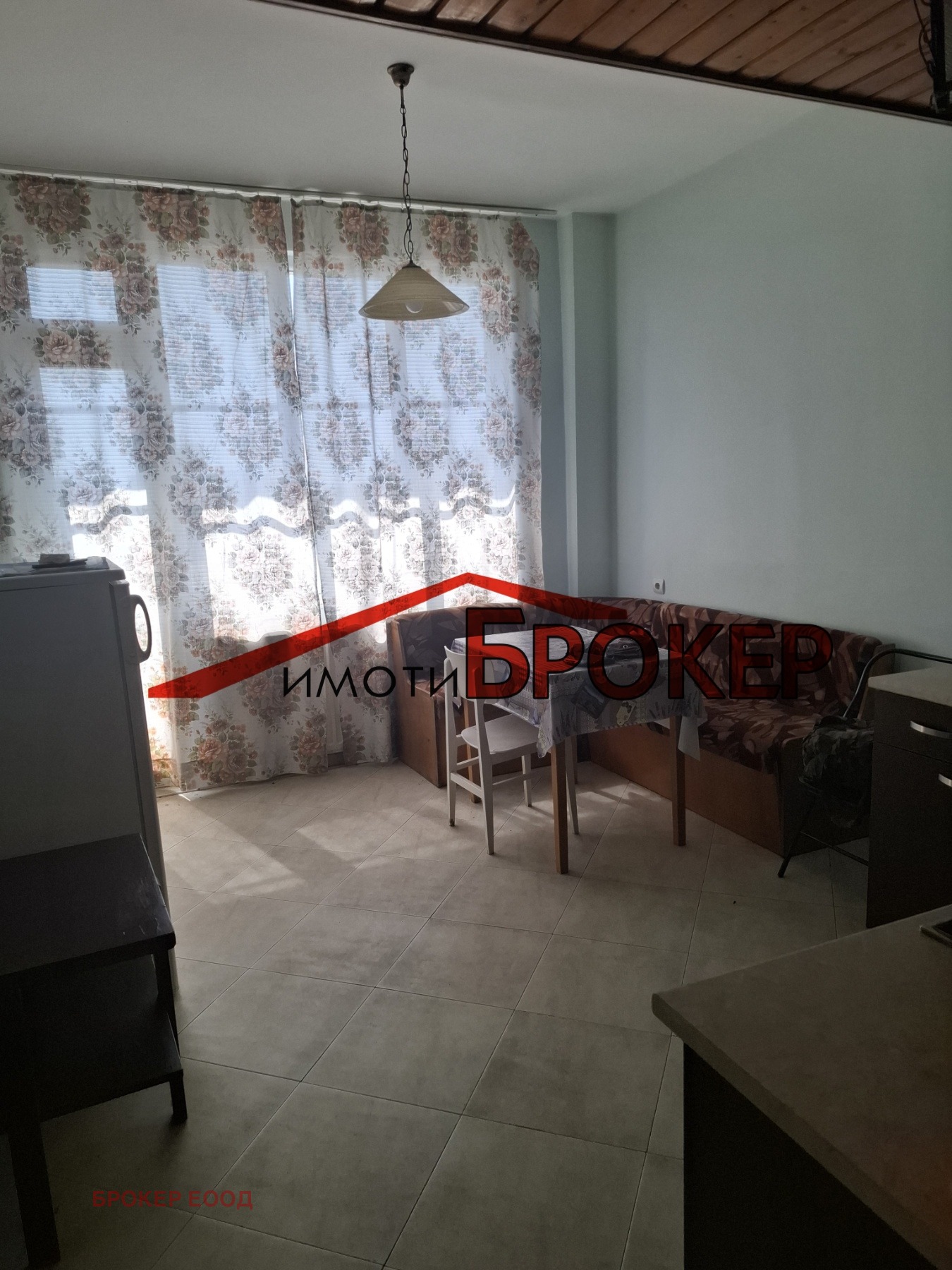 Продава 3-СТАЕН, гр. Сливен, Център, снимка 2 - Апартаменти - 51213631