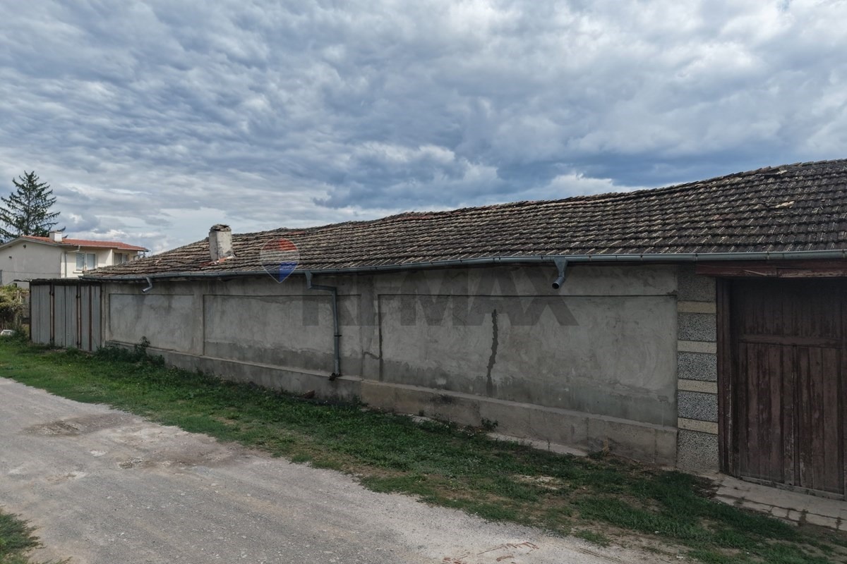 Продава КЪЩА, с. Салманово, област Шумен, снимка 15 - Къщи - 56222942