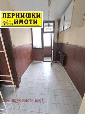 1 chambre Dimova mahala, Pernik 4