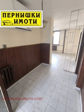 1 chambre Dimova mahala, Pernik 5