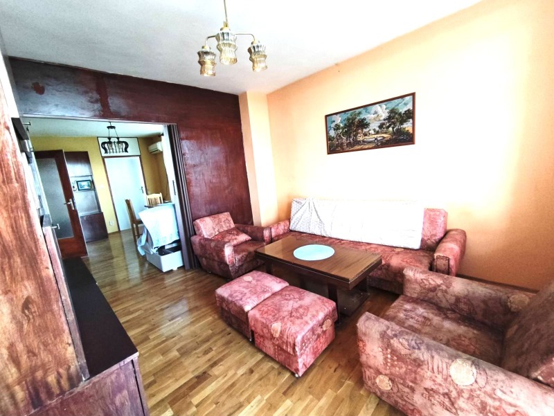 Продается  2 спальни Шумен , Добруджански , 96 кв.м | 12646088