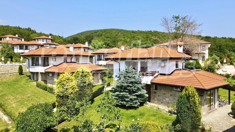 Продава ЕТАЖ ОТ КЪЩА, с. Кошарица, област Бургас, снимка 11 - Етаж от къща - 52989986