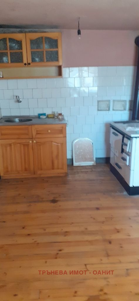 Продава КЪЩА, гр. Батановци, област Перник, снимка 6 - Къщи - 55499496
