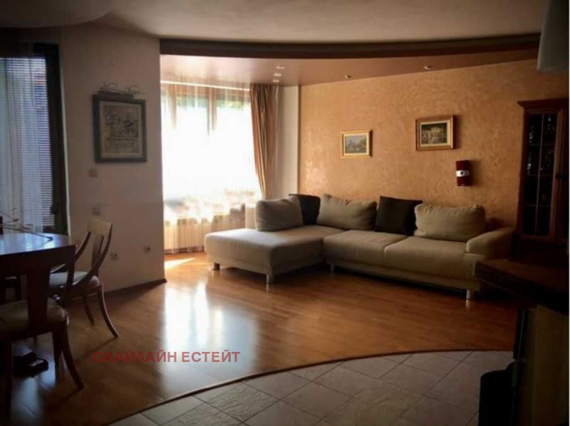 Продава 2-СТАЕН, гр. София, Център, снимка 2 - Апартаменти - 53557462