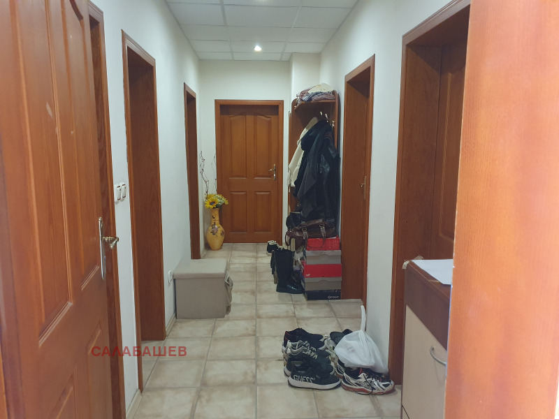 Продава 4-СТАЕН, гр. Казанлък, област Стара Загора, снимка 8 - Апартаменти - 53272887