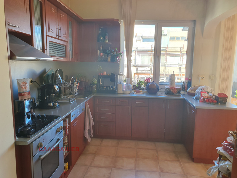 Продава 4-СТАЕН, гр. Казанлък, област Стара Загора, снимка 7 - Апартаменти - 53272887