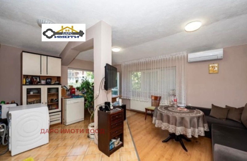 Te koop  Huis Plovdiv , Proslav , 320 m² | 63962842 - afbeelding [7]