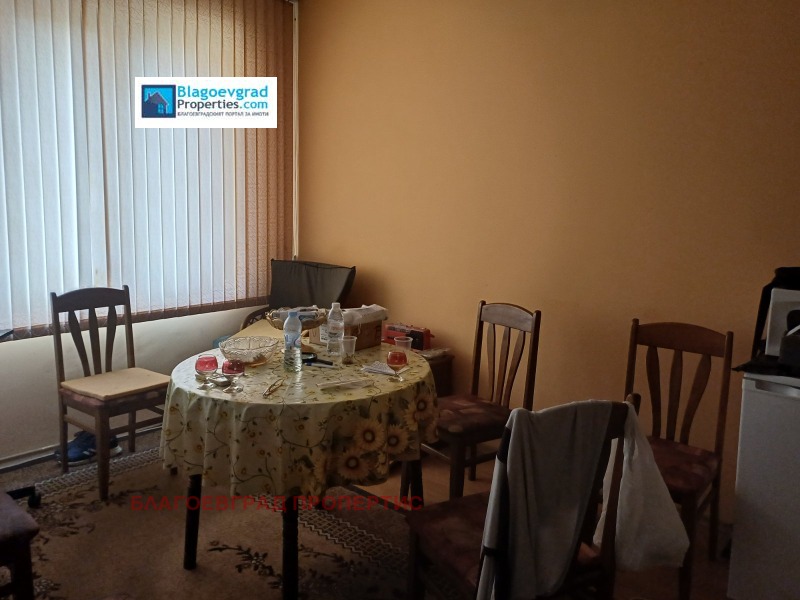 Продава КЪЩА, гр. Благоевград, Идеален център, снимка 2 - Къщи - 52165109