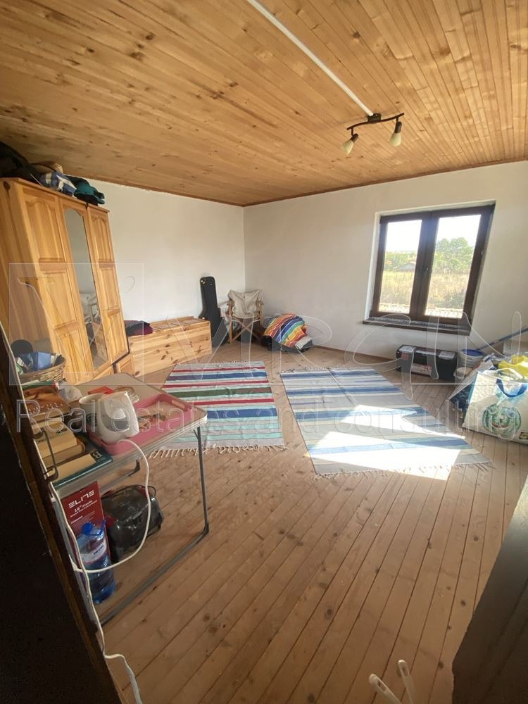 Продава КЪЩА, с. Храброво, област Варна, снимка 13 - Къщи - 55523341