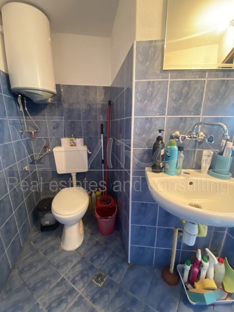 Продава КЪЩА, с. Храброво, област Варна, снимка 15 - Къщи - 55523341