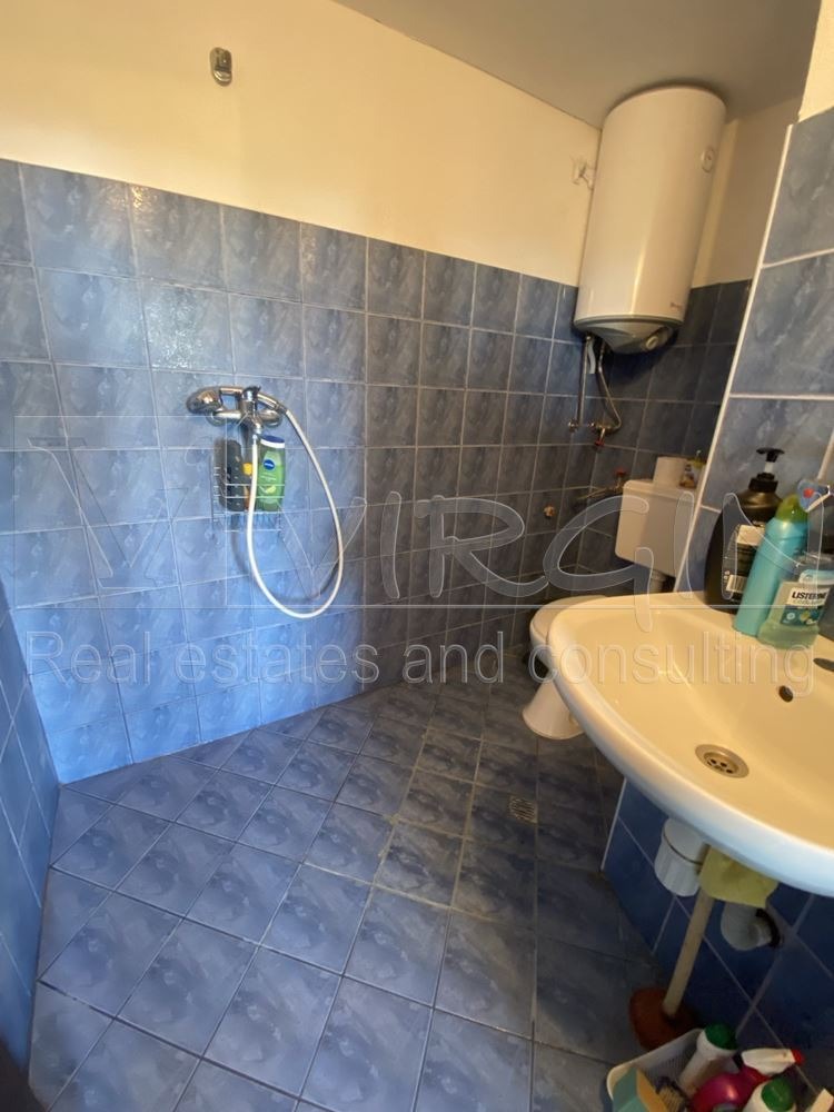 Продава КЪЩА, с. Храброво, област Варна, снимка 16 - Къщи - 55523341