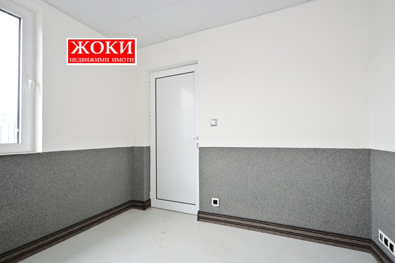 À venda  Construção industrial Pernik , Mochino , 407 m² | 57112318 - imagem [12]