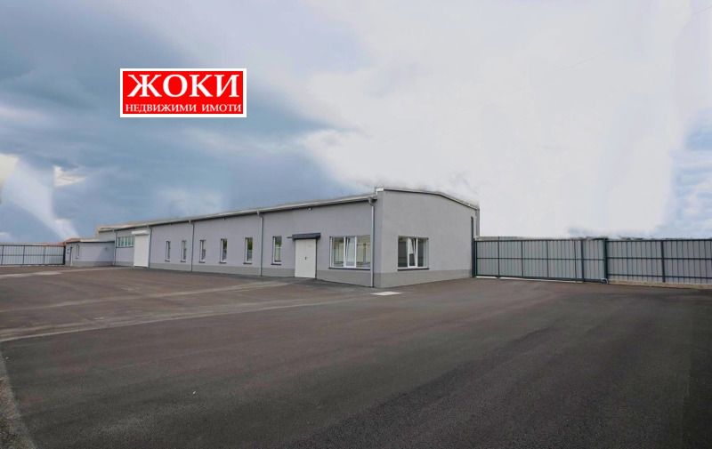Til salg  Industribygning Pernik , Moshino , 407 kvm | 57112318