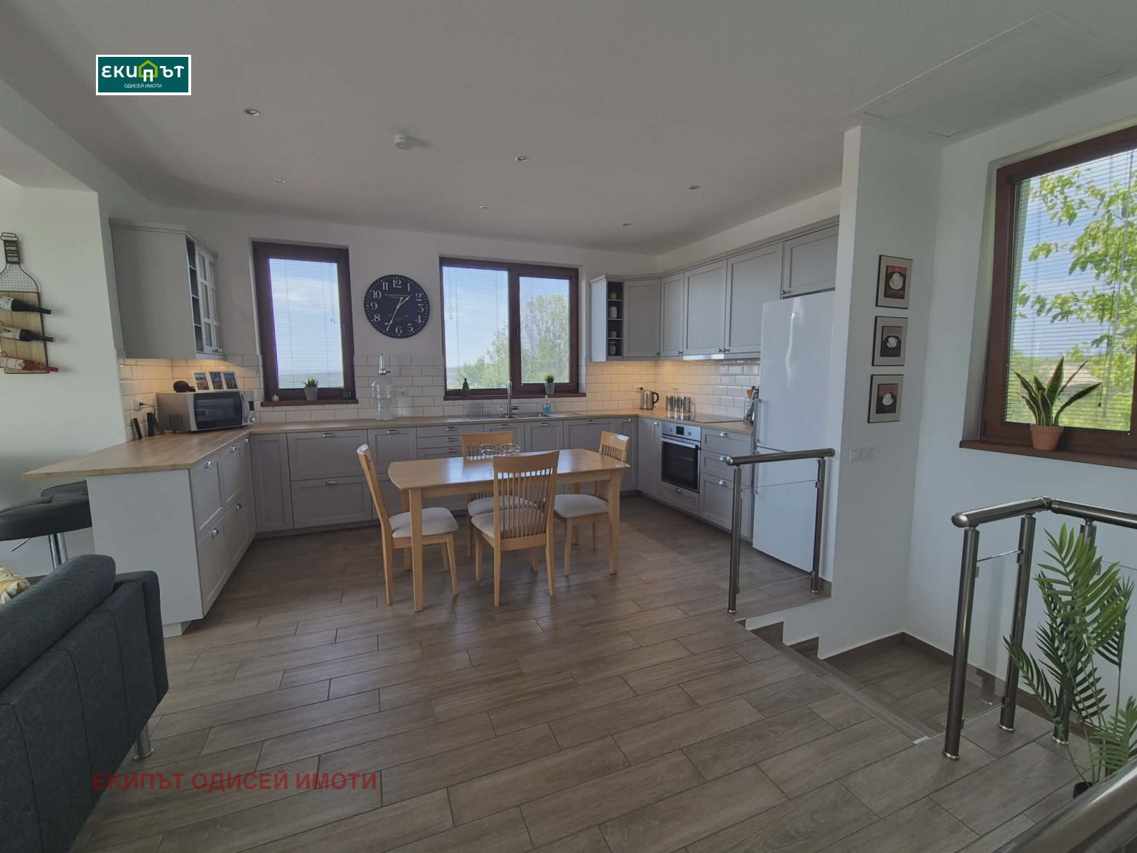 Продава КЪЩА, с. Добрина, област Варна, снимка 4 - Къщи - 53947336