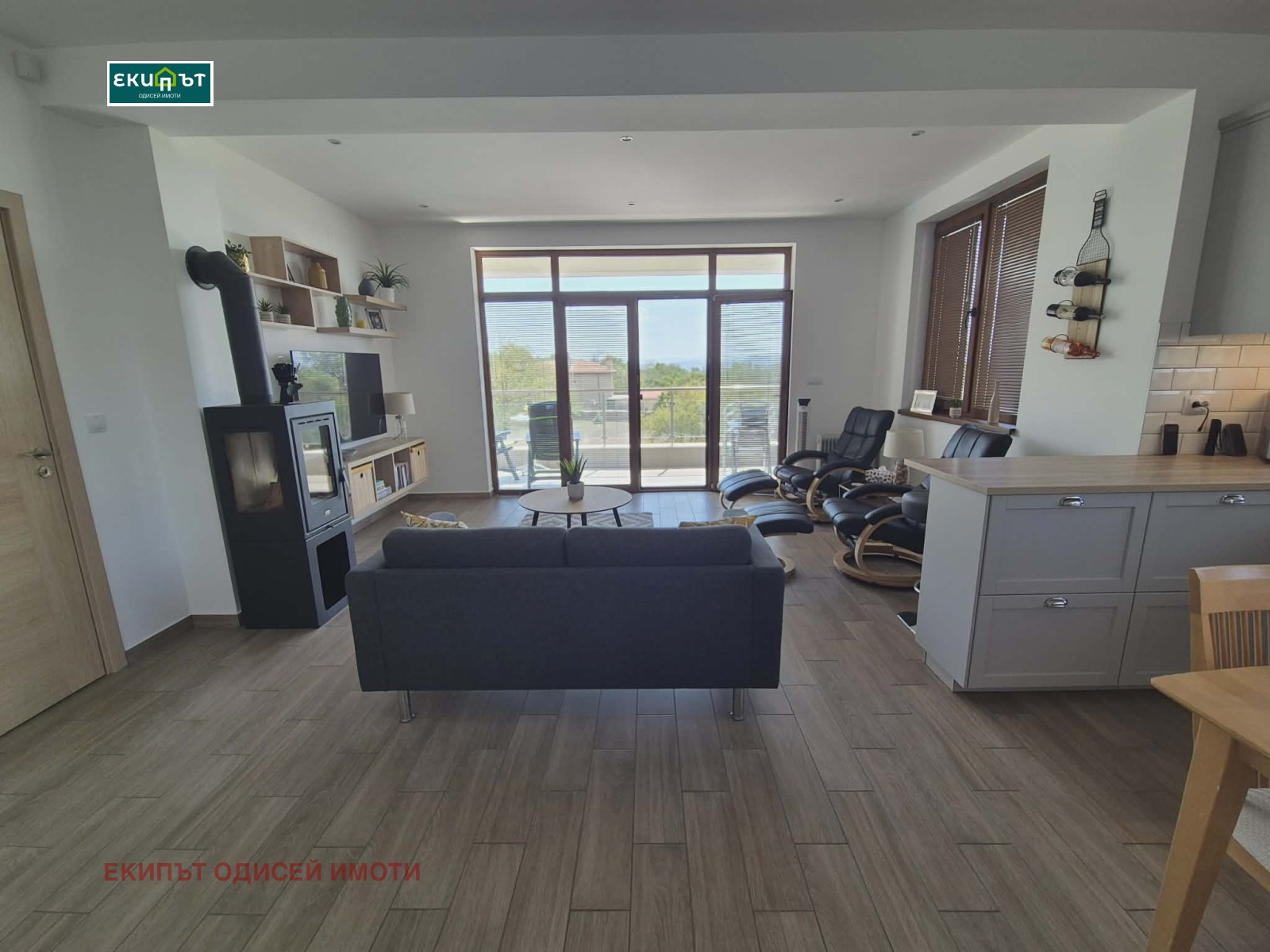 Продава КЪЩА, с. Добрина, област Варна, снимка 2 - Къщи - 53947336