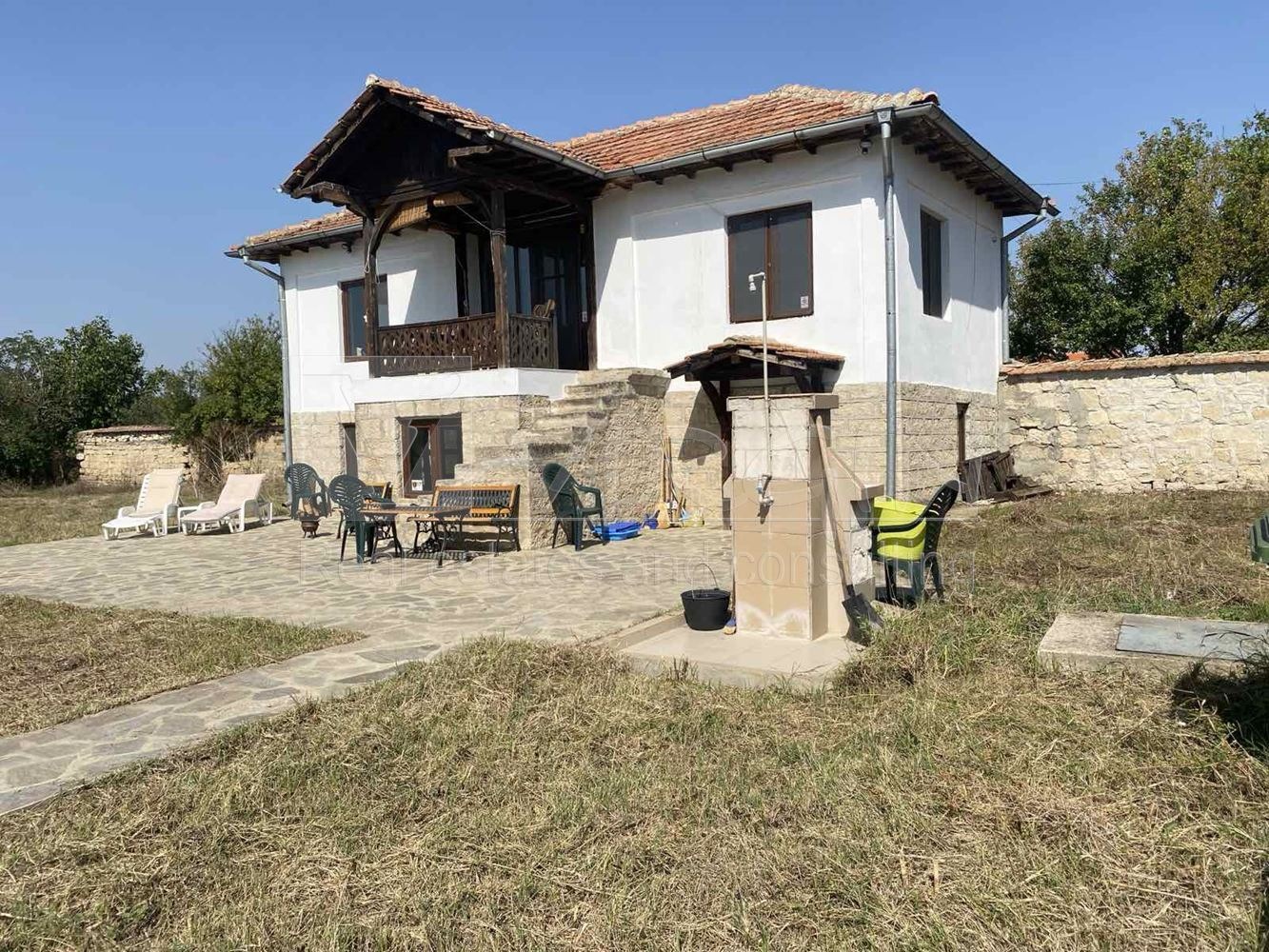 Продава КЪЩА, с. Храброво, област Варна, снимка 2 - Къщи - 55523341