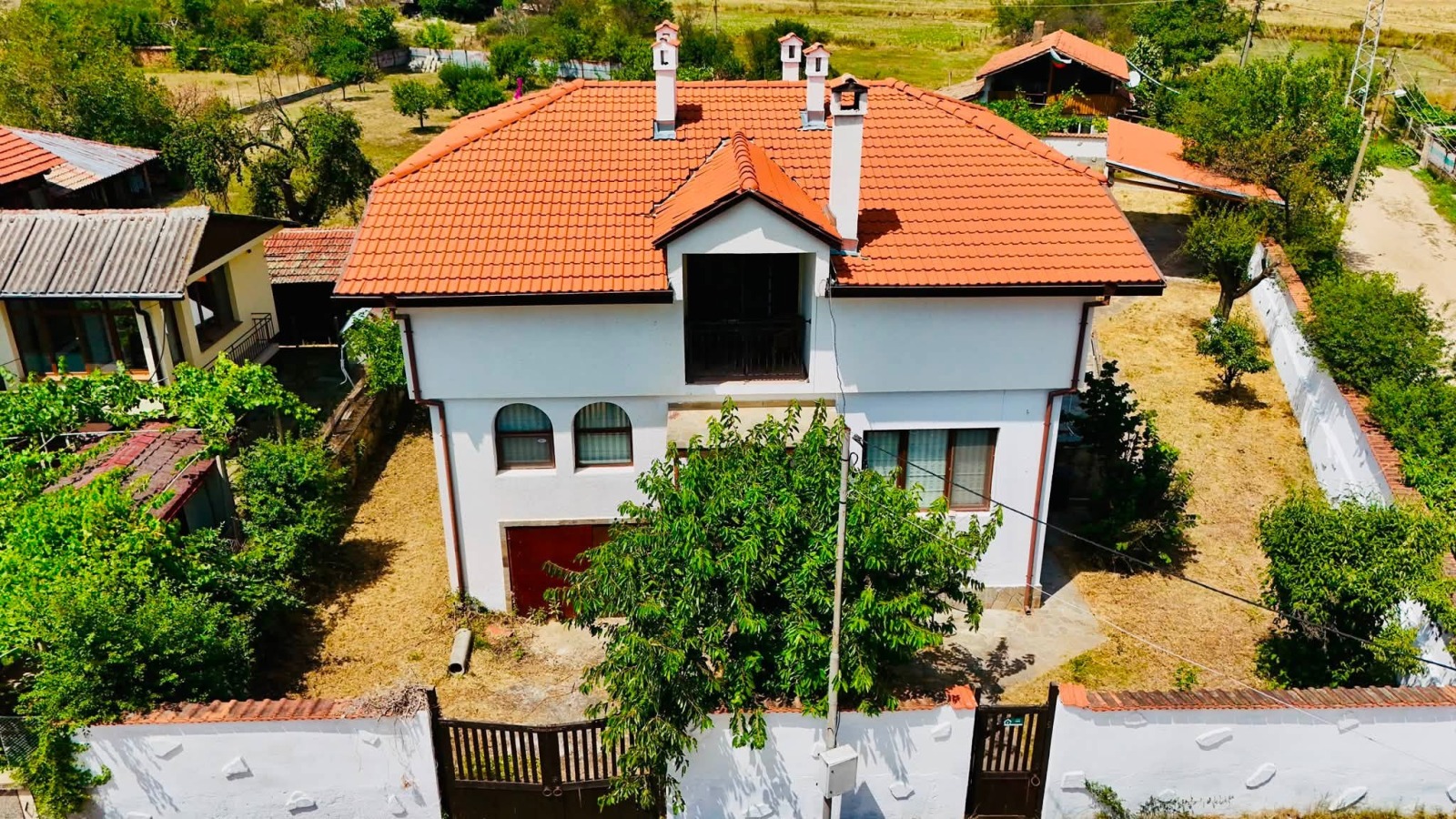 Продава КЪЩА, гр. Карлово, област Пловдив