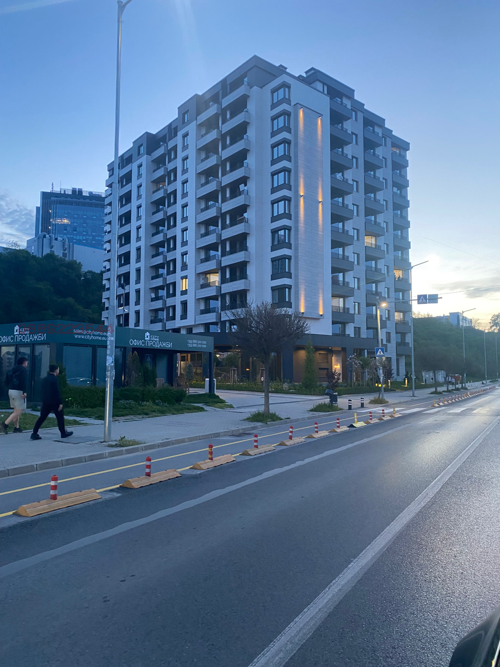 Продава ГАРАЖ, ПАРКОМЯСТО, гр. София, Дружба 2, снимка 4 - Гаражи и паркоместа - 54347092