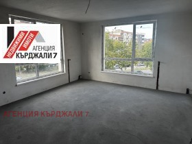 2-стаен град Кърджали, Възрожденци 7