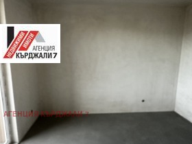 1 bedroom Vazrozhdentsi, Kardzhali 4