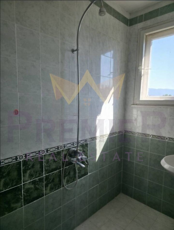 Продава ЕТАЖ ОТ КЪЩА, гр. Пловдив, Прослав, снимка 8 - Етаж от къща - 55146060