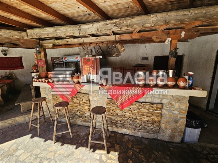 Продава ЗАВЕДЕНИЕ, с. Вакарел, област София област, снимка 2 - Заведения - 54059447