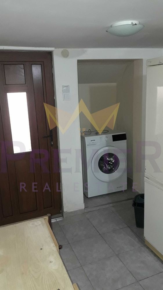 Продава ЕТАЖ ОТ КЪЩА, гр. Пловдив, Кючук Париж, снимка 6 - Етаж от къща - 55707572