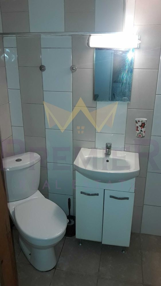 Продава ЕТАЖ ОТ КЪЩА, гр. Пловдив, Кючук Париж, снимка 7 - Етаж от къща - 55707572