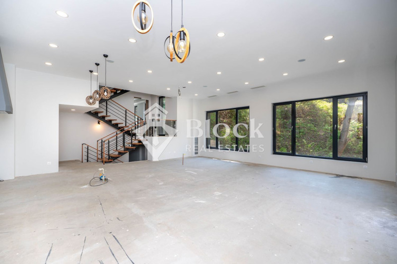 In vendita  Casa Sofia , Bankia , 315 mq | 75012149 - Immagine [3]