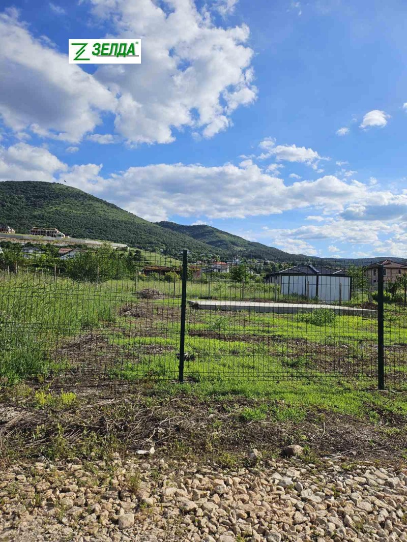 In vendita  Complotto regione Plovdiv , Markovo , 833 mq | 40445943