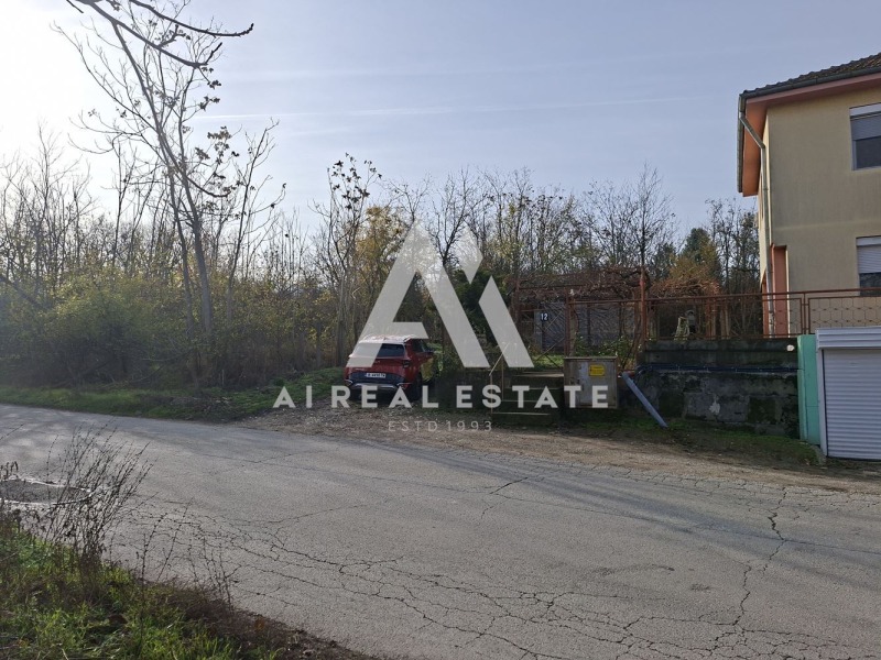 Продава ПАРЦЕЛ, гр. Плевен, м-т Стражата