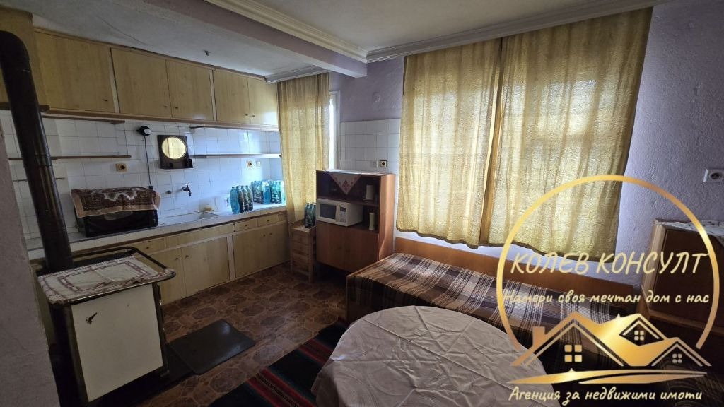 Продава КЪЩА, с. Златополе, област Хасково, снимка 9 - Къщи - 53923367